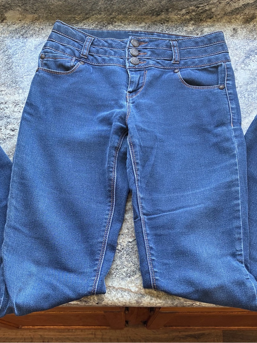 High-Rise Skinny Jeans in Dark Blue